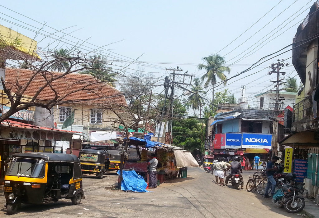 Kerela_street-cut 20140405_134014